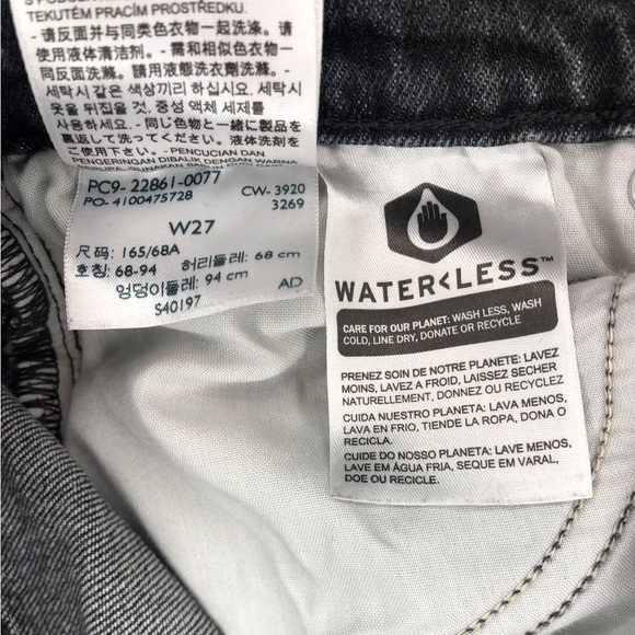 Levi's Premium Wedgie Raw Hem Jeans | Grey | Size 27 Waist - Picture 7 of 8